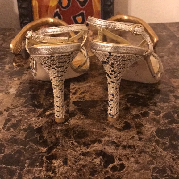 Heels - Picture 3 of 6